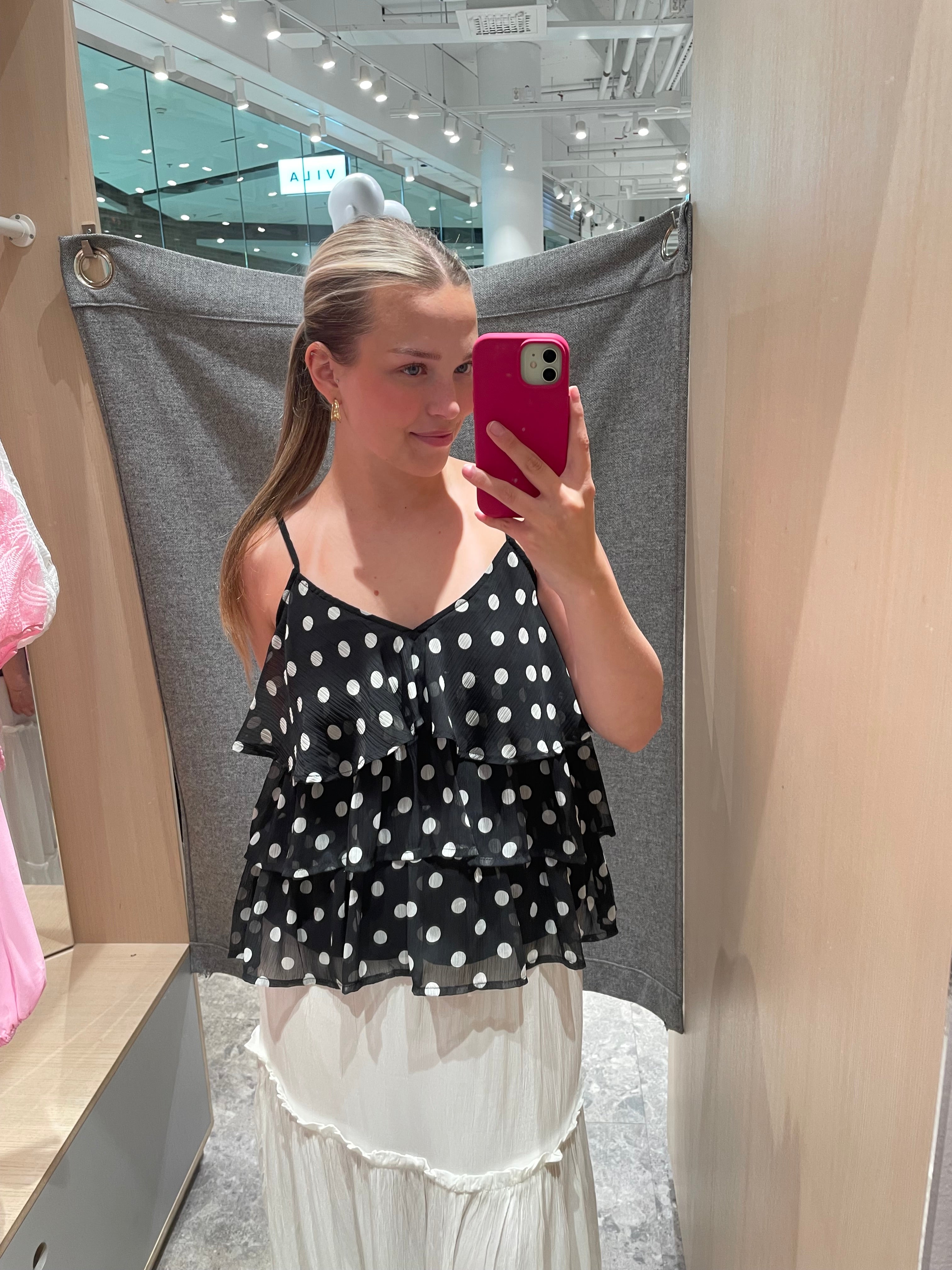 VIHARLEY Top - Black